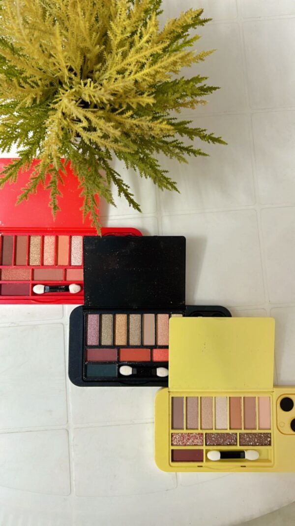 Iphone Shaped 11 Color Eyeshadow Palette - Image 5